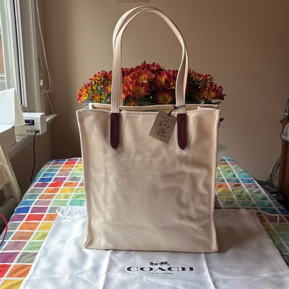 ☕️🍩☕️ THE COACH COFFEE SHOP TOTE ☕️🍩☕️ NWT ☕️🍩☕️ - Picture 10 of 16